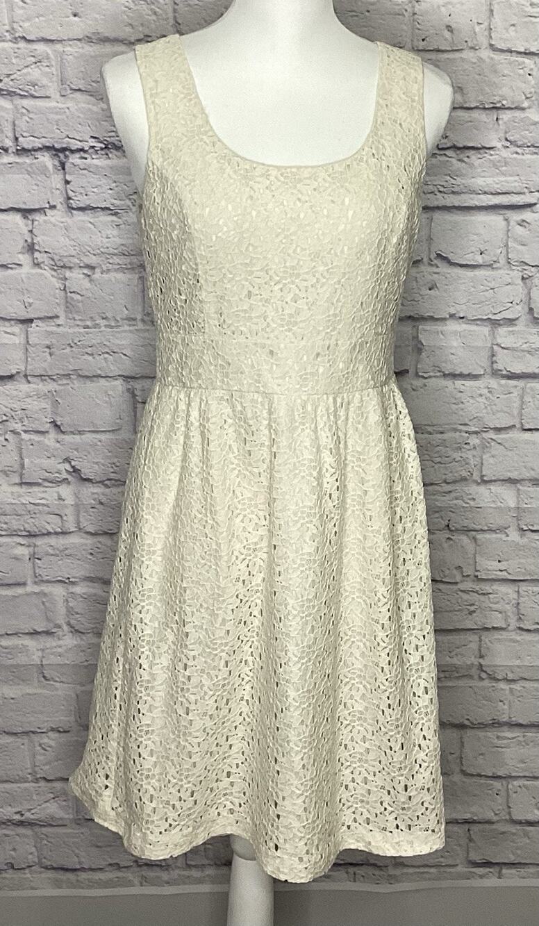 Ann Taylor Loft Sleeveless Lace Dress Size 4 Cream A-Line Knee Length Date Night